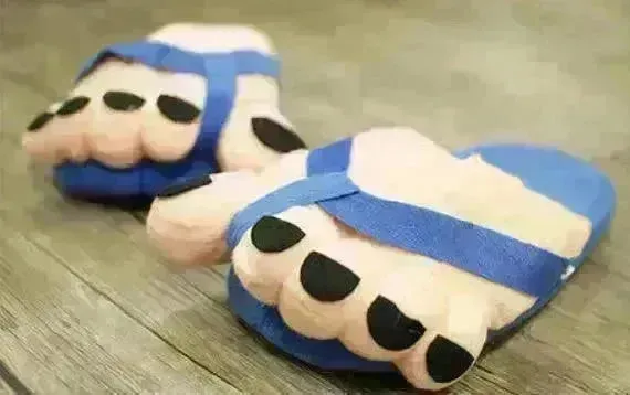 Big Giant Toe Plush Chic Women Men Creative Funny Cartoon Slippers for Winter and Autumn