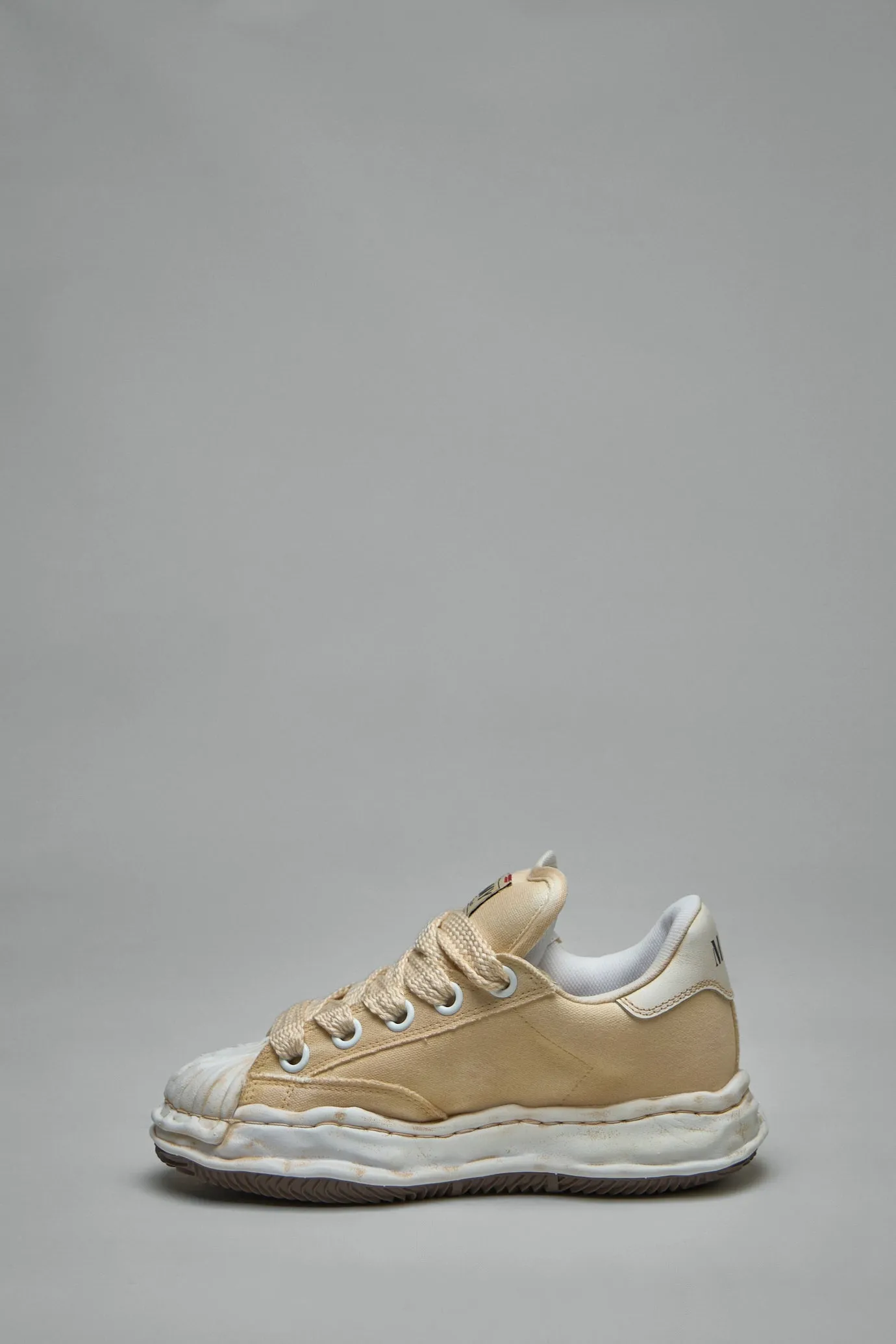 BLAKEY Puffer Low Top Sneaker