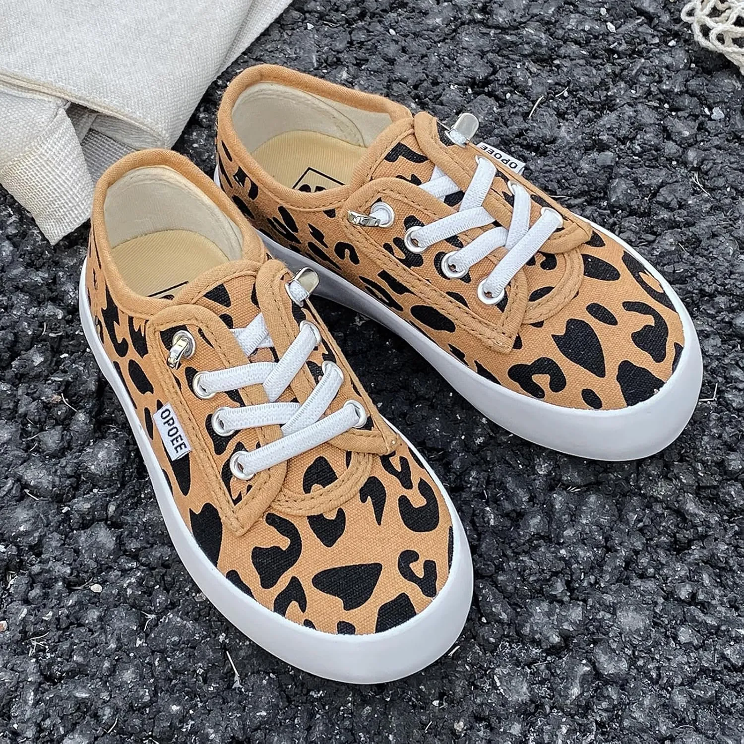 Boys and Girls, Low Cut Children's Canvas Shoes, Wide Fitting Lazy Skateboard Shoes