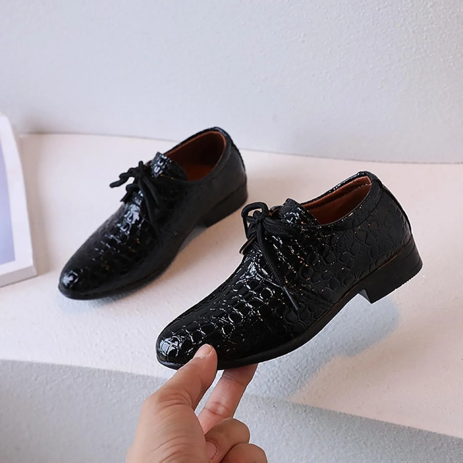 Boys Dress Shoes Toddler Kids Retro Pointed Toe Low Heel Lace Up Comfort Leather Shoes Dance Party Birthday Performance Shows