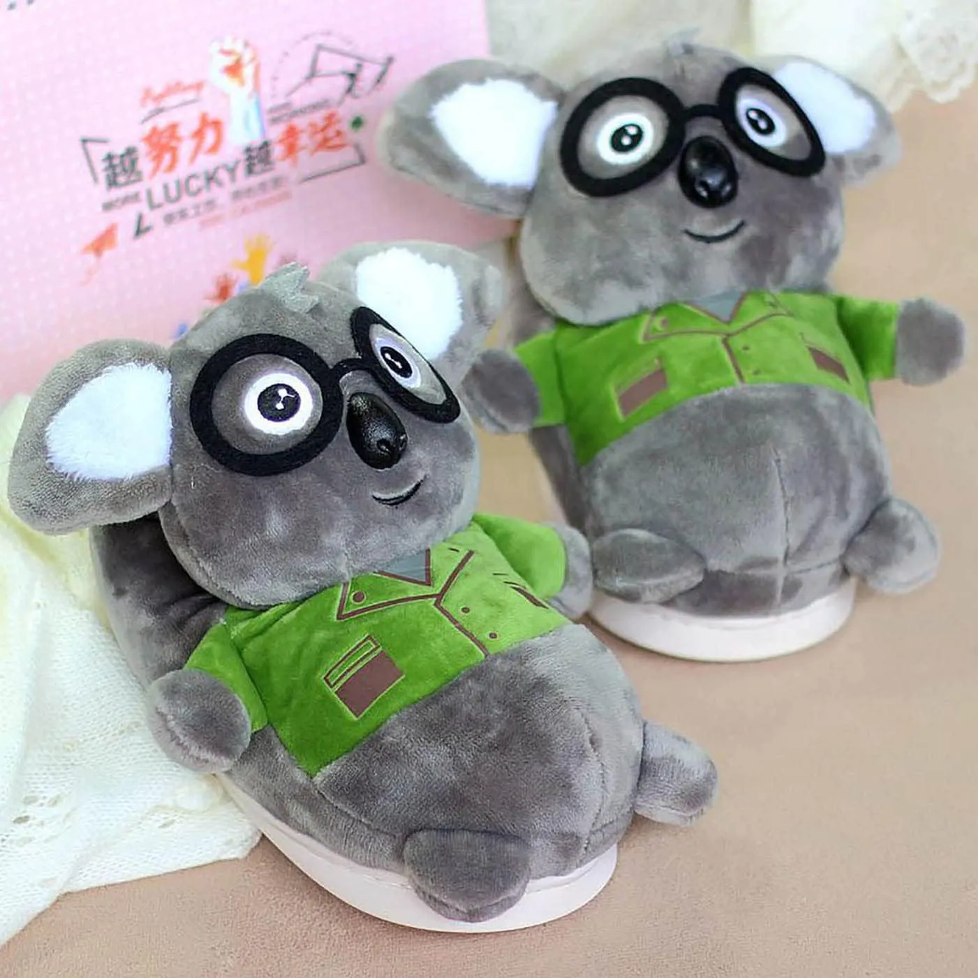 Cartoon fuzzy furry animal slippers for Adults Kids to keep warm in winter flannel slippers soft and Cozy home shoes