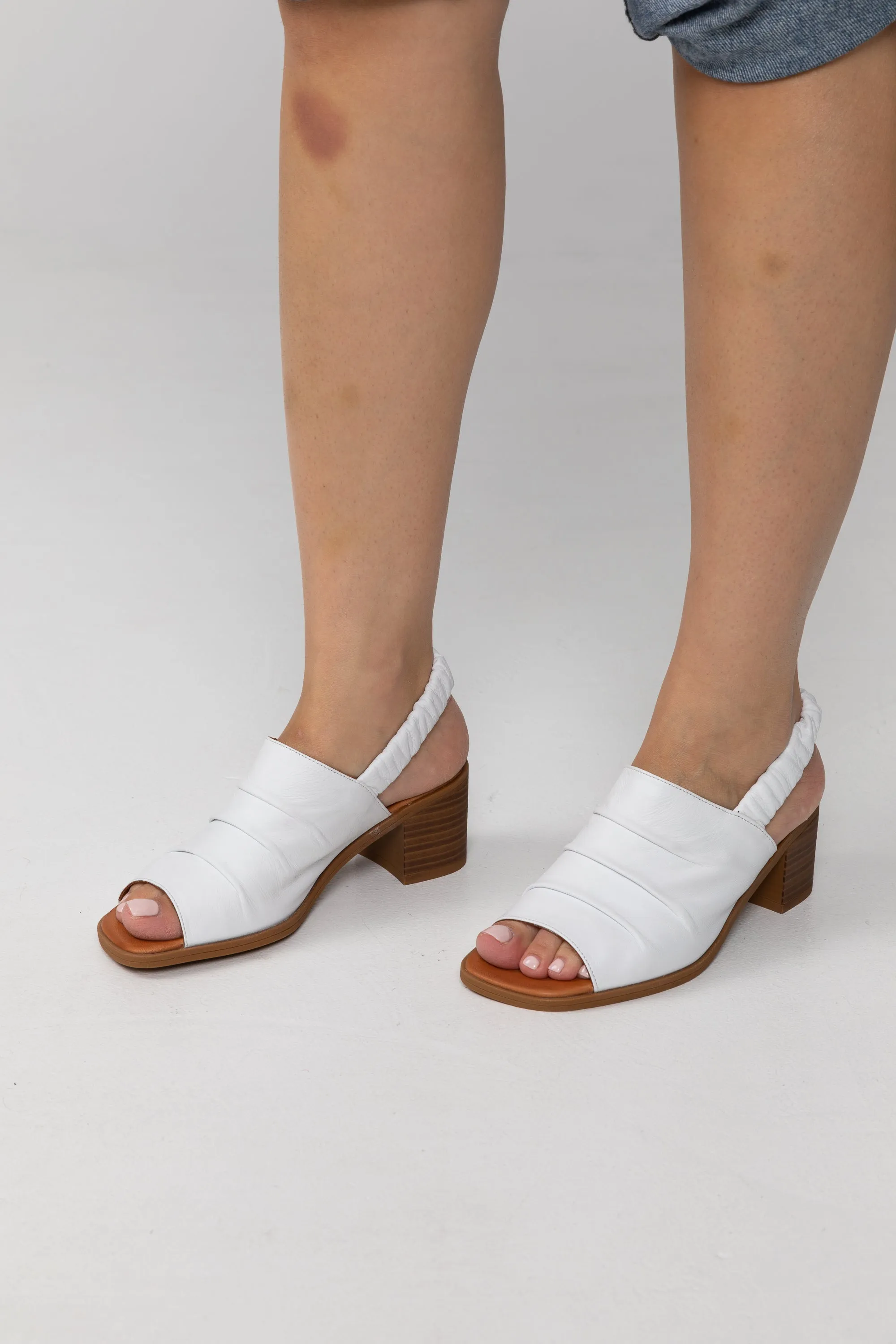 Chloe Leather Sandals White - Brave True