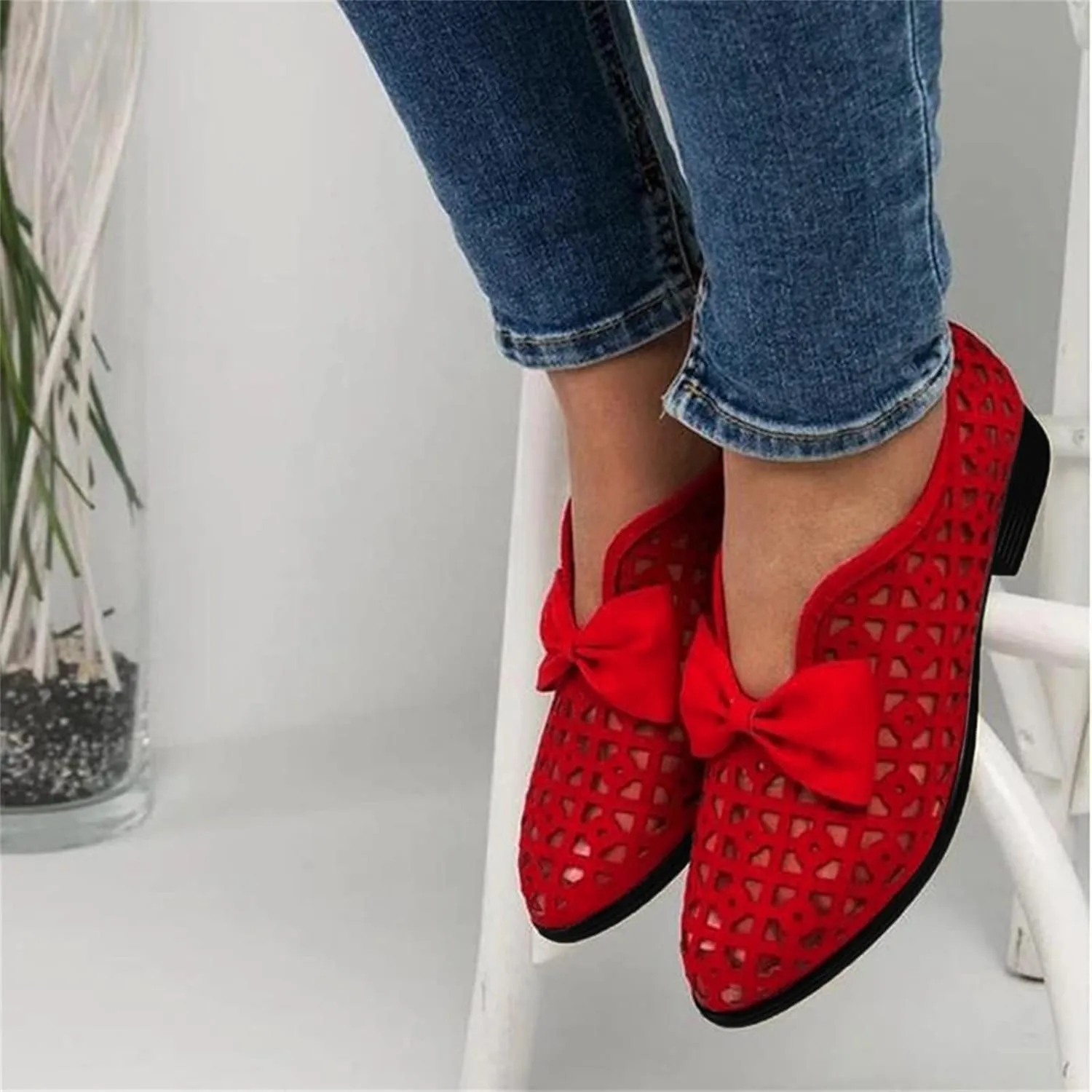 Closed Toe Casual Slip On Sandals for Women Flat,Pointed Toe Breathable Hollow Out Low Chunky Heel Shoes (Red, 6.5)