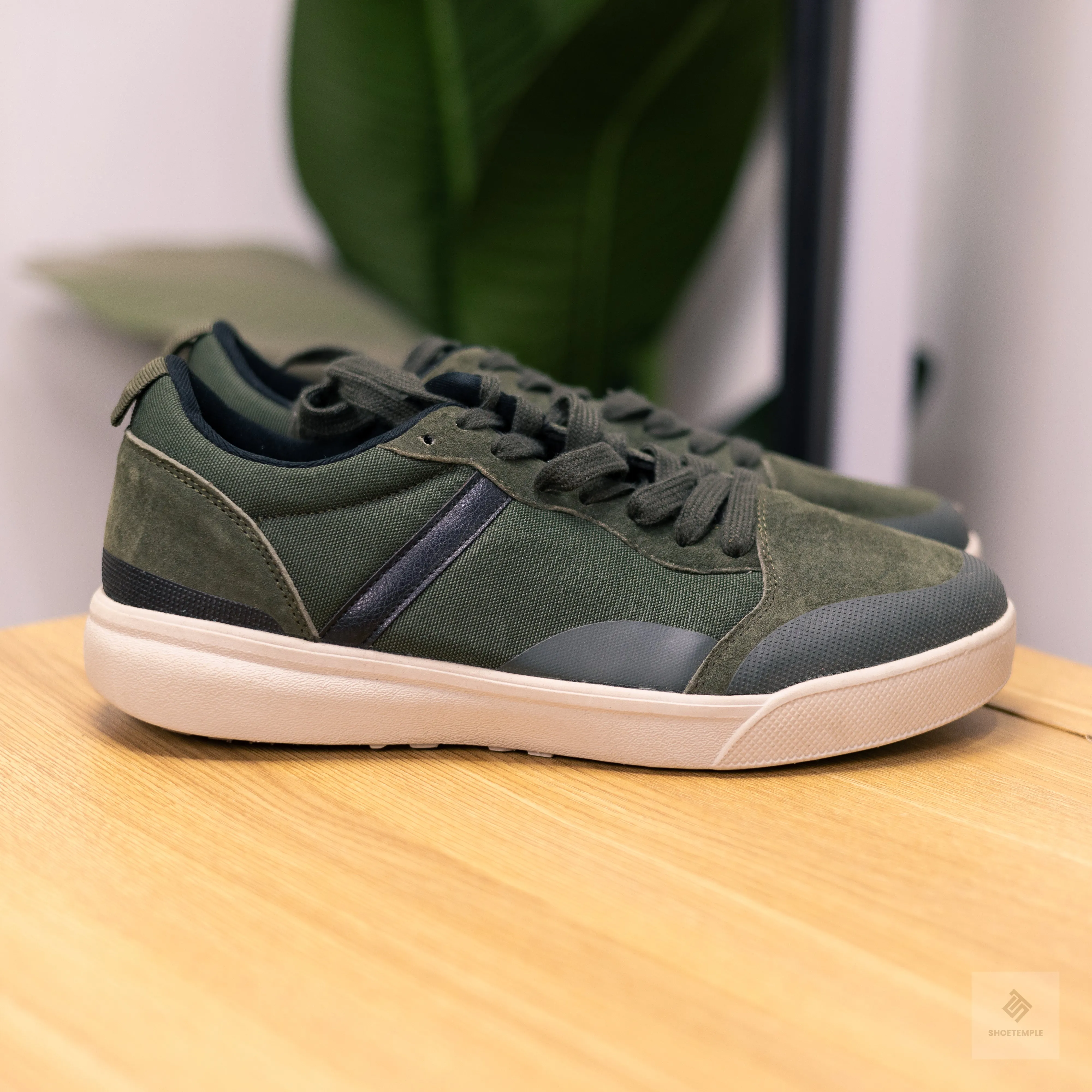 Colorado Green Suede Sneaker