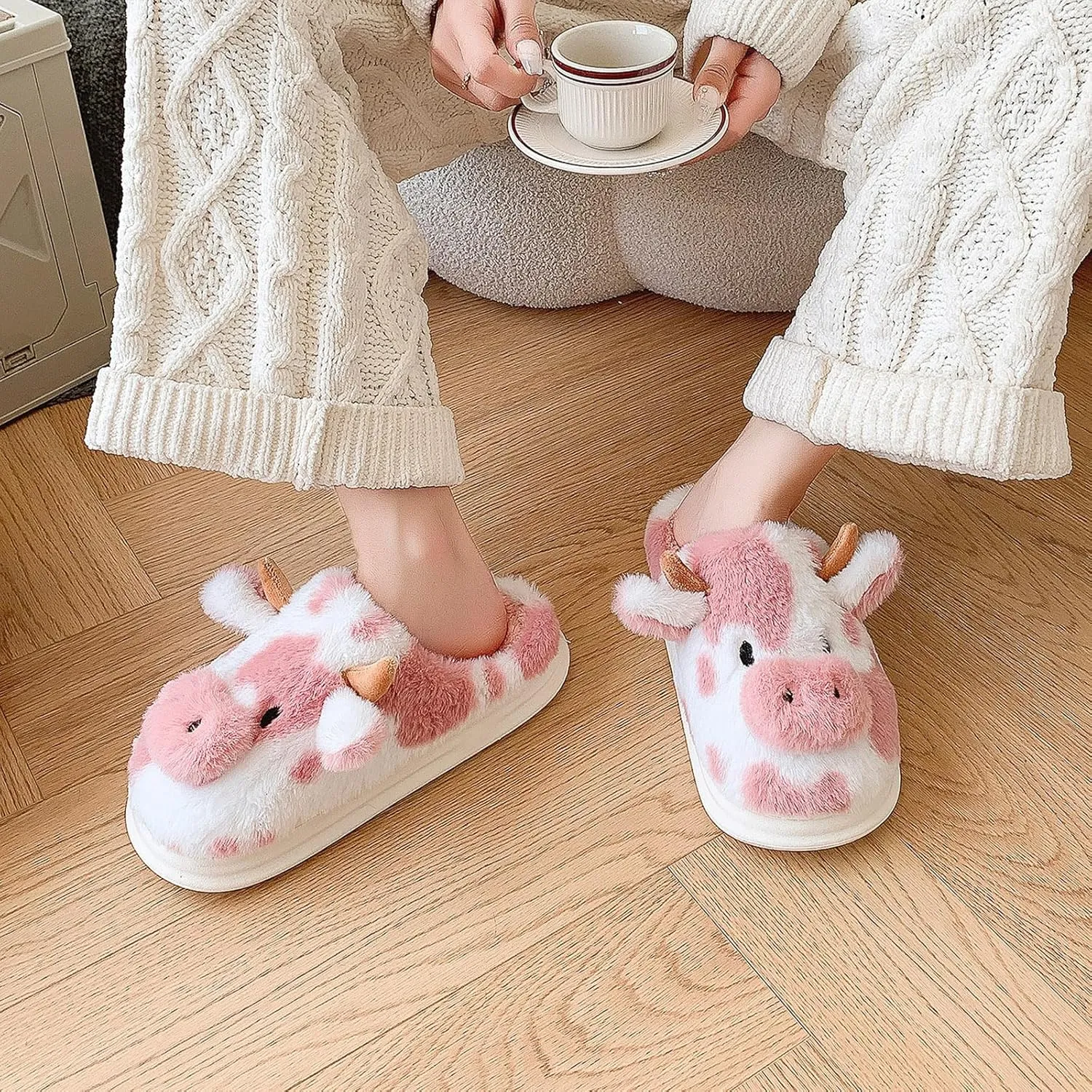Cow Slippers for Women, Fluffy Animal Print Slipper for Adults, Winter Cartoon Fuzzy Cute Bedroom House Shoes with Memory Foam for Indoor Outdoor, Thick Cozy Kawaii Slides