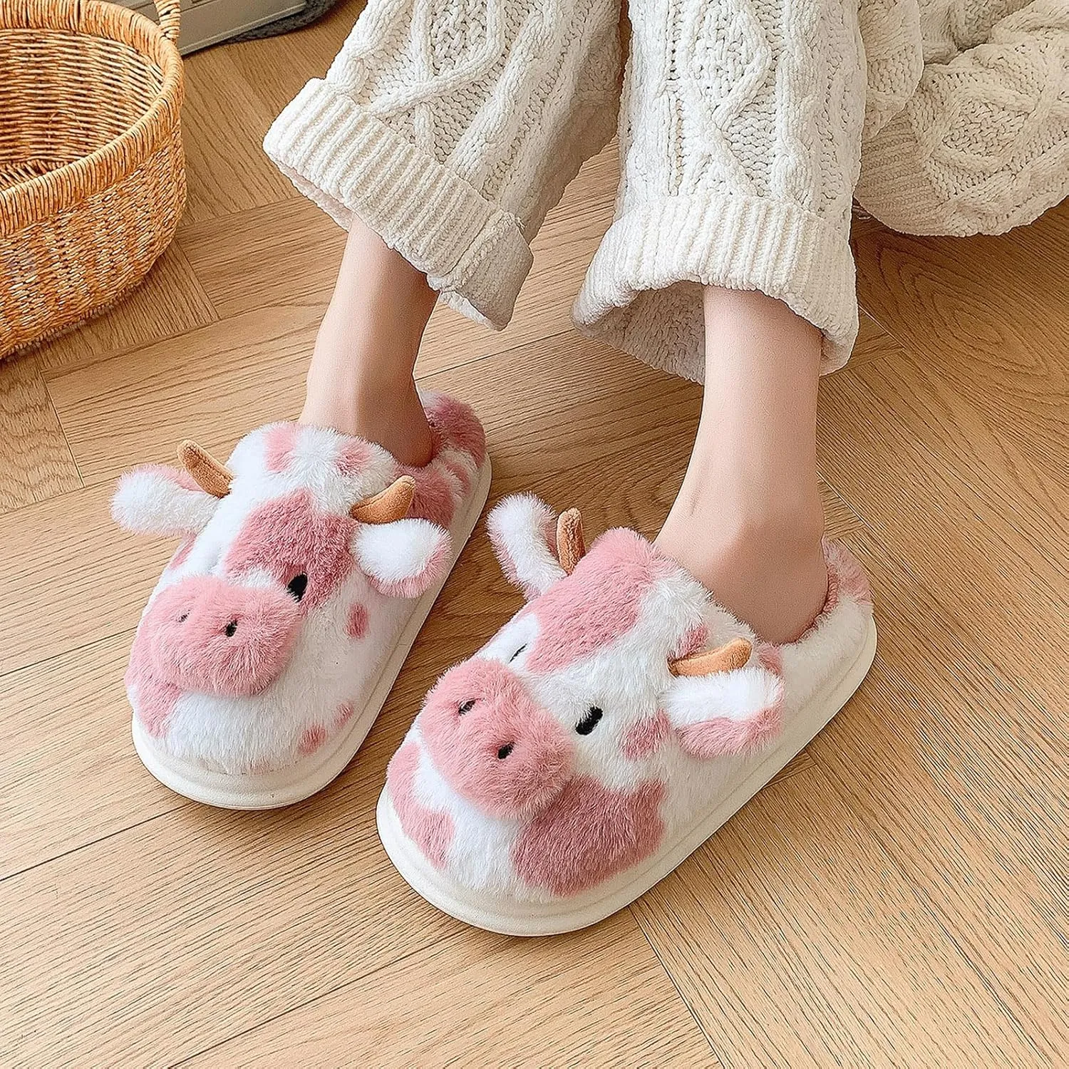 Cow Slippers for Women, Fluffy Animal Print Slipper for Adults, Winter Cartoon Fuzzy Cute Bedroom House Shoes with Memory Foam for Indoor Outdoor, Thick Cozy Kawaii Slides