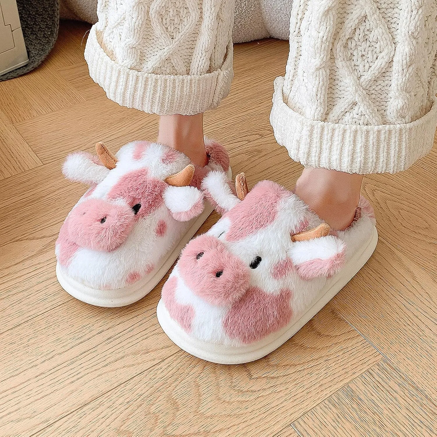 Cow Slippers for Women, Fluffy Animal Print Slipper for Adults, Winter Cartoon Fuzzy Cute Bedroom House Shoes with Memory Foam for Indoor Outdoor, Thick Cozy Kawaii Slides