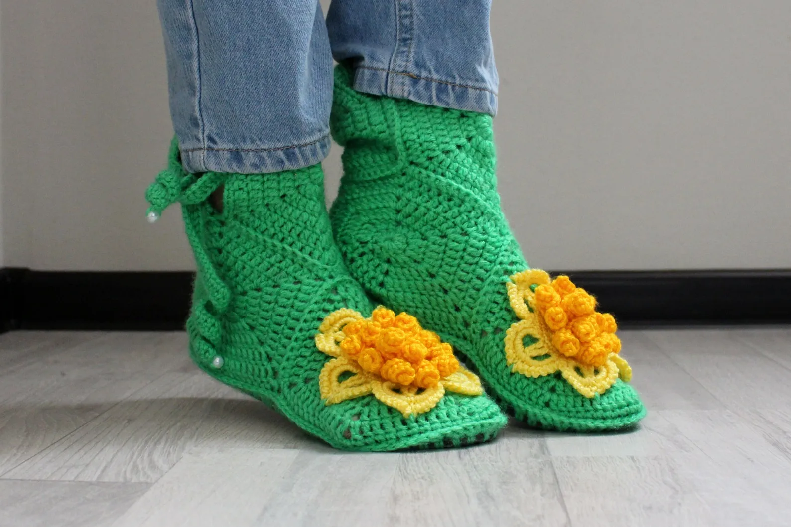 Crochet slipper boots with soles, Soft girl aesthetic home shoes