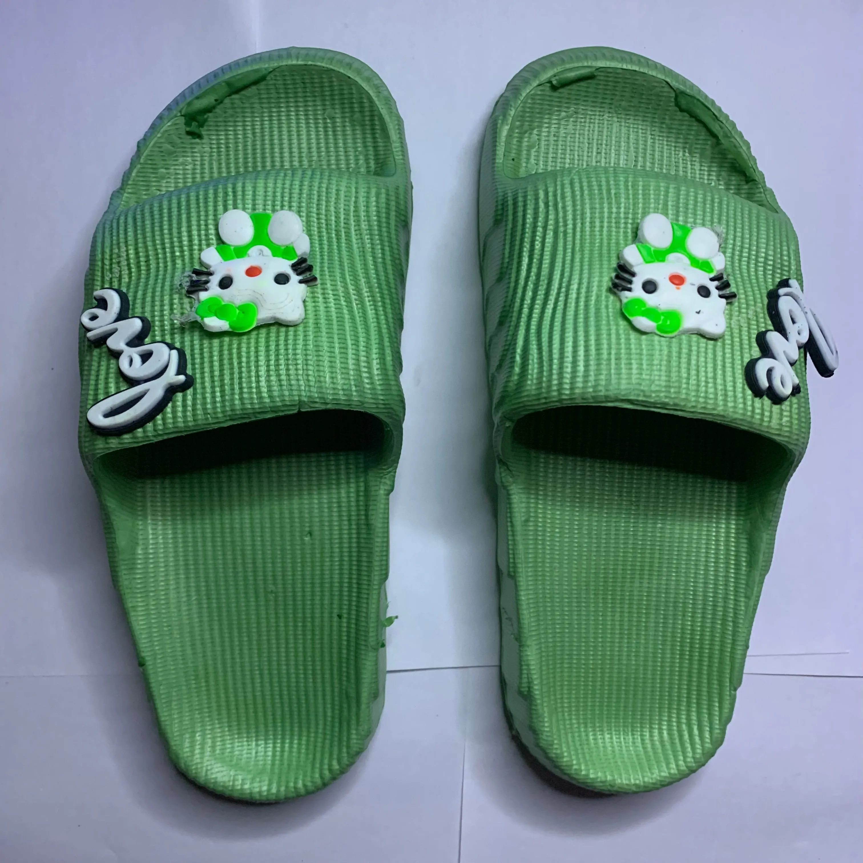 Cute Hello Kitty Slippers - Stylish