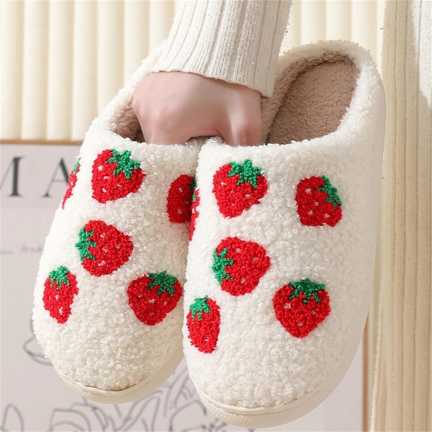 Cute Strawberry Pattern Women's Bedroom Slippers - Warm, Soft, Fuzzy, Non-Slip