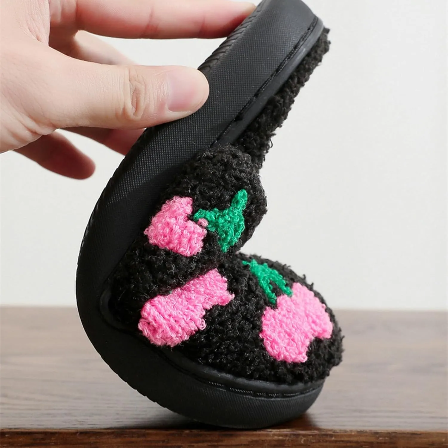 Cute Strawberry Pattern Women's Bedroom Slippers - Warm, Soft, Fuzzy, Non-Slip
