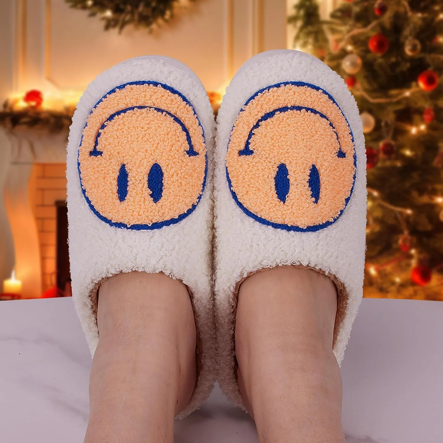 FACAXEDRE Smile Face Slippers for Women - Indoor Outdoor Retro Happy House Slides, Soft Fluffy Cushion Furry Shoes