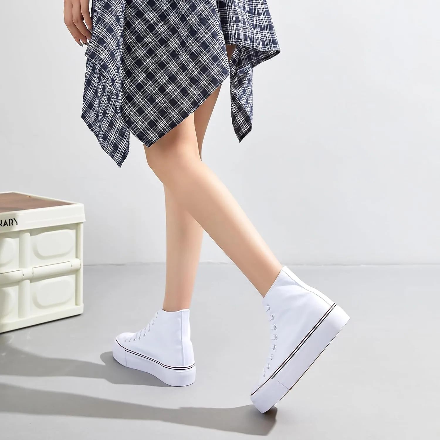 FINIWOR High Top Platform Sneakers for Women,Classic Black and White Canvas Shoes Womens Lace-up High Top Tennis Shoes