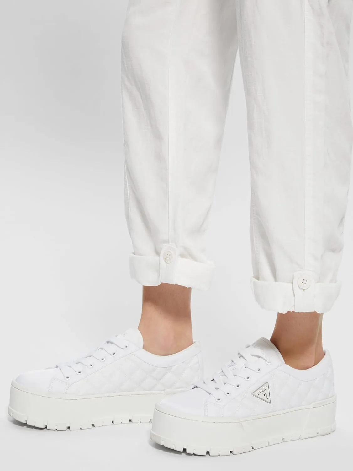 GUESS Women's Tesie Sneaker