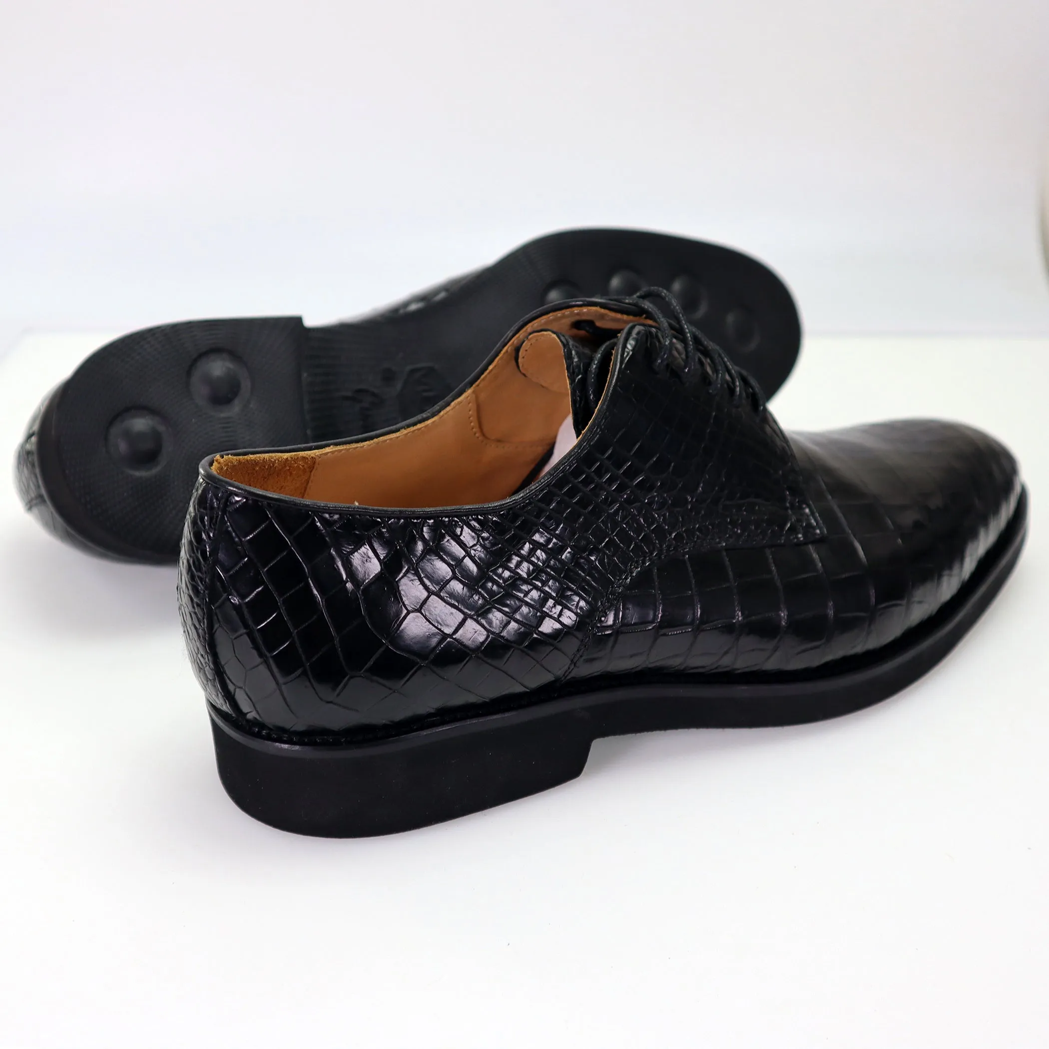 Handcrafted Alligator Derby Perforated Lace-Up Dress Shoes: Genuine Elegance and Luxury