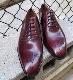 Handmade Men Burgundy Heart Medallion Dress Formal Lace Up Oxford Leather Shoes