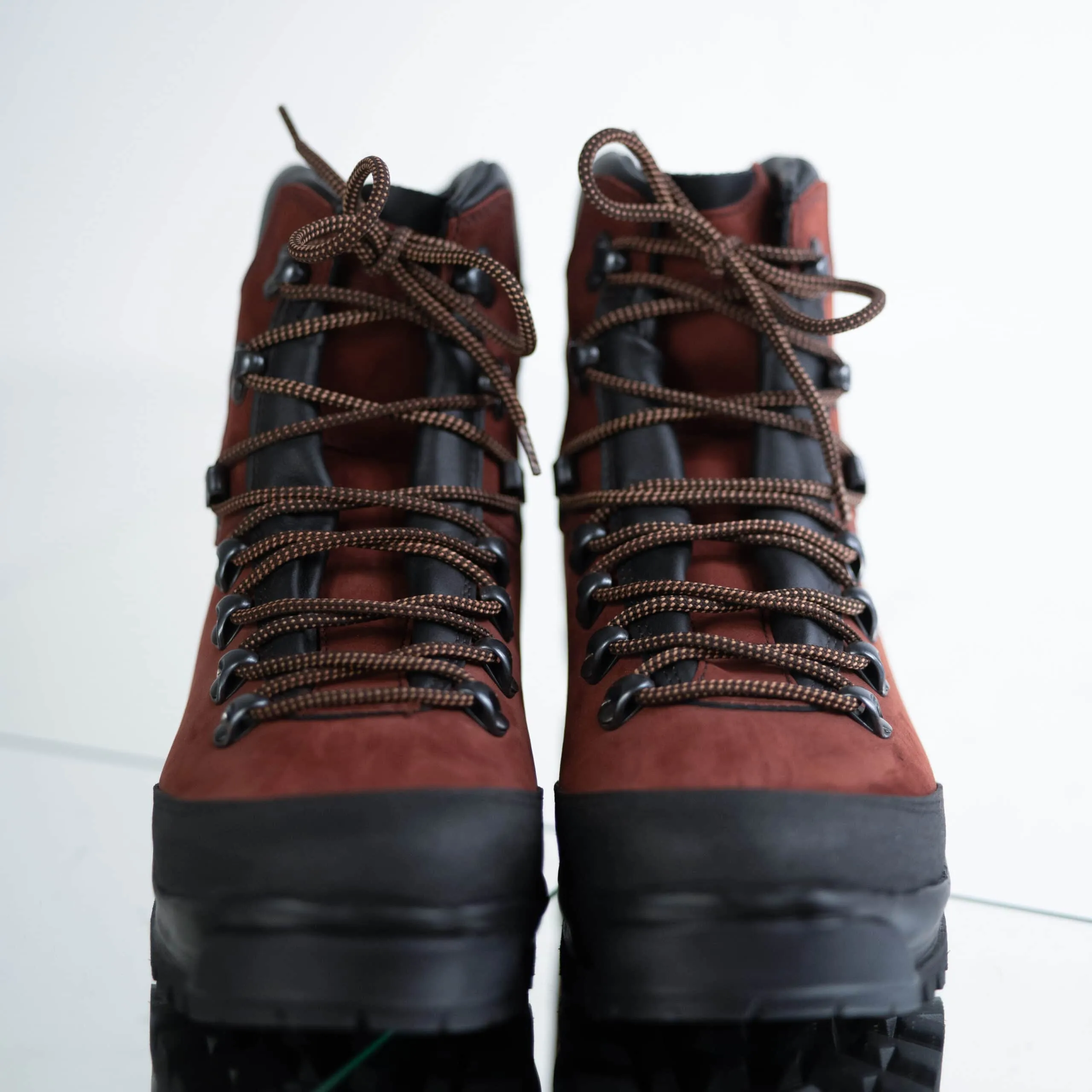 Hiking - 553P Hiking - Brown