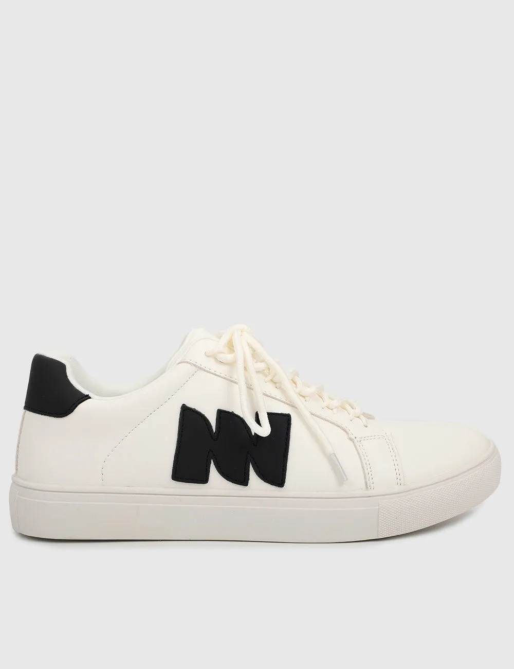 Hobnoob Rounded Toe Sneakers Men (Black)