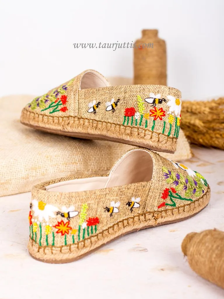 HONEY BEE CANVAS