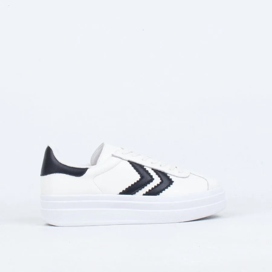 Ignite Sneaker