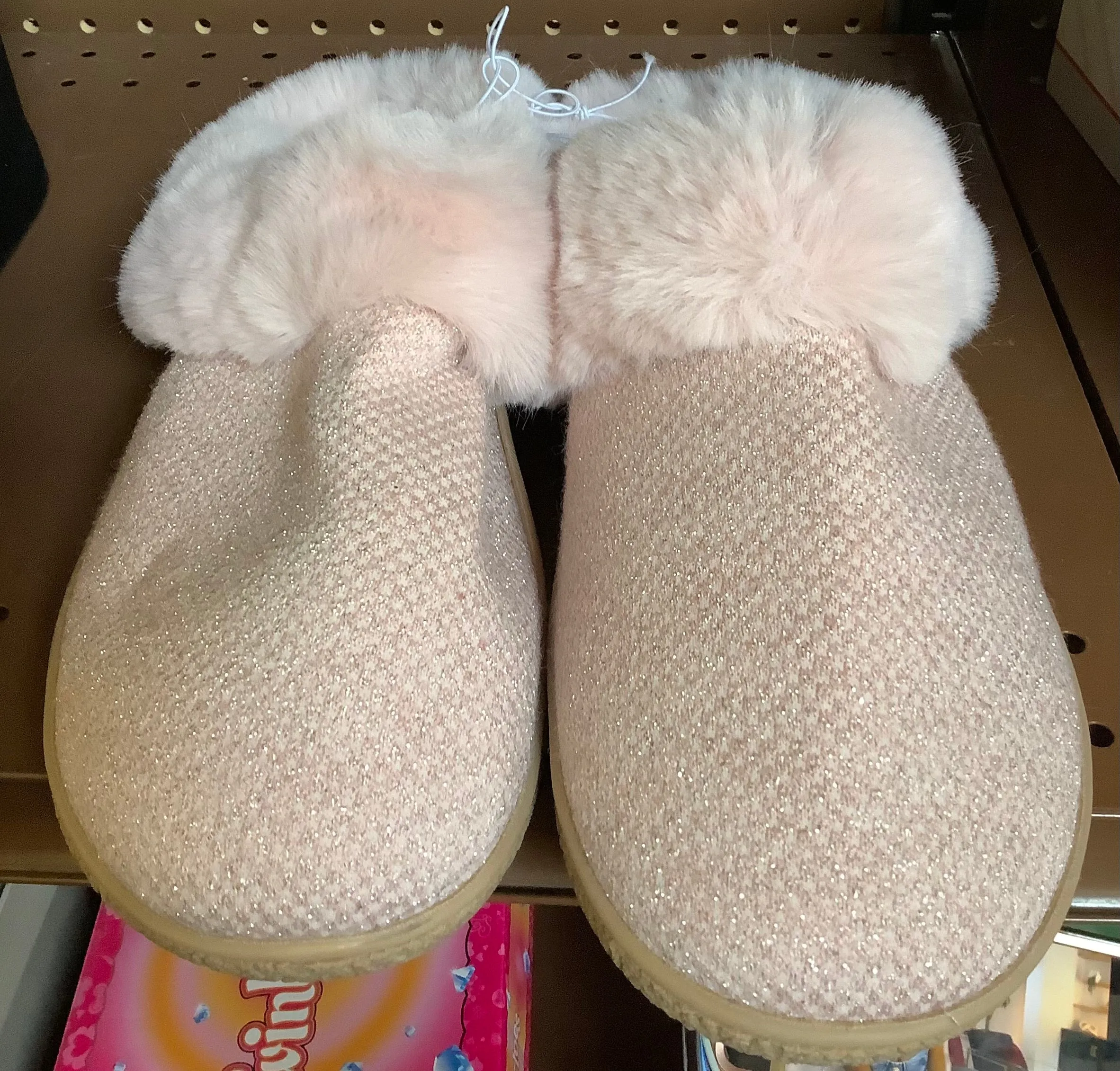 Isotoner Ladies Memory Foam Hoodback Comfort Slippers-Size XL 9.5-10