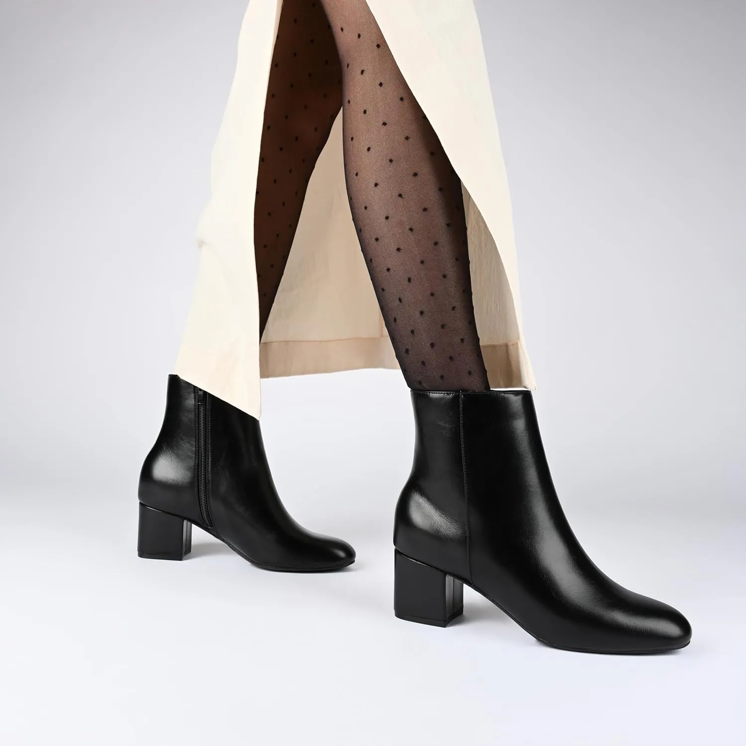 Journee Collection Womens ADRIA Faux Leather Ankle Boots