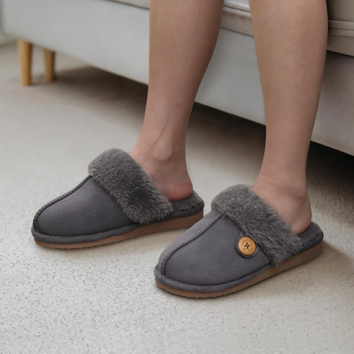 Litfun Fuzzy Slippers for Women with Memory Foam Winter Fluffy House Shoes Indoor Outdoor