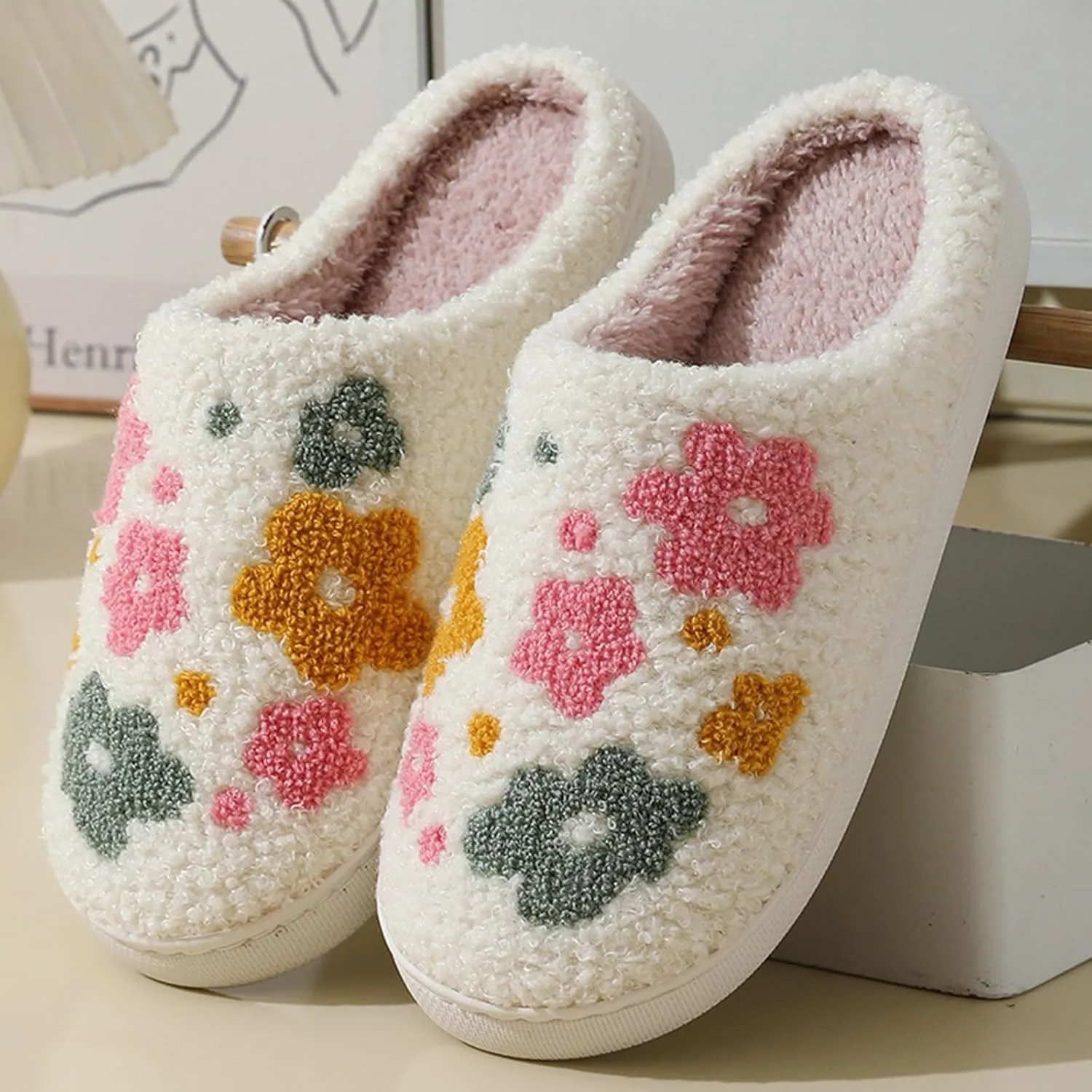 LNERIP Animal Slippers Fruit Slippers Plant Slippers Various Cartoon Patterns Fluffy Soft Memory Foam Retro Indoor Outdoor Home Couple Shoes