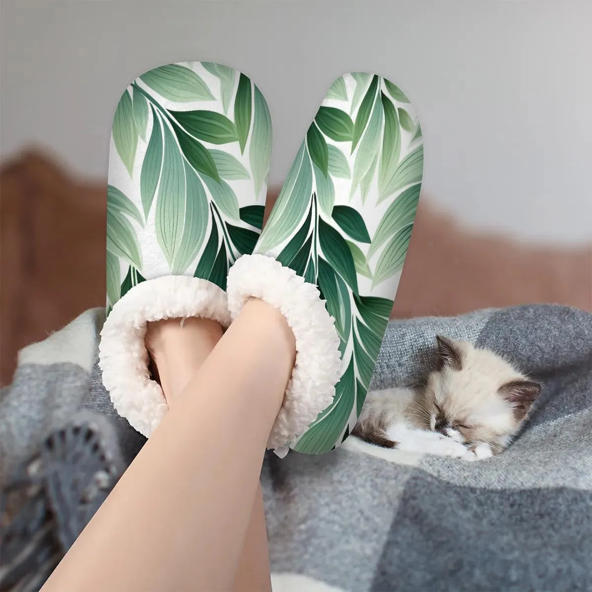 Maple Leaves Rustic Soft Home Slippers for Women Lightweight Men's House Shoes Women's Slippers