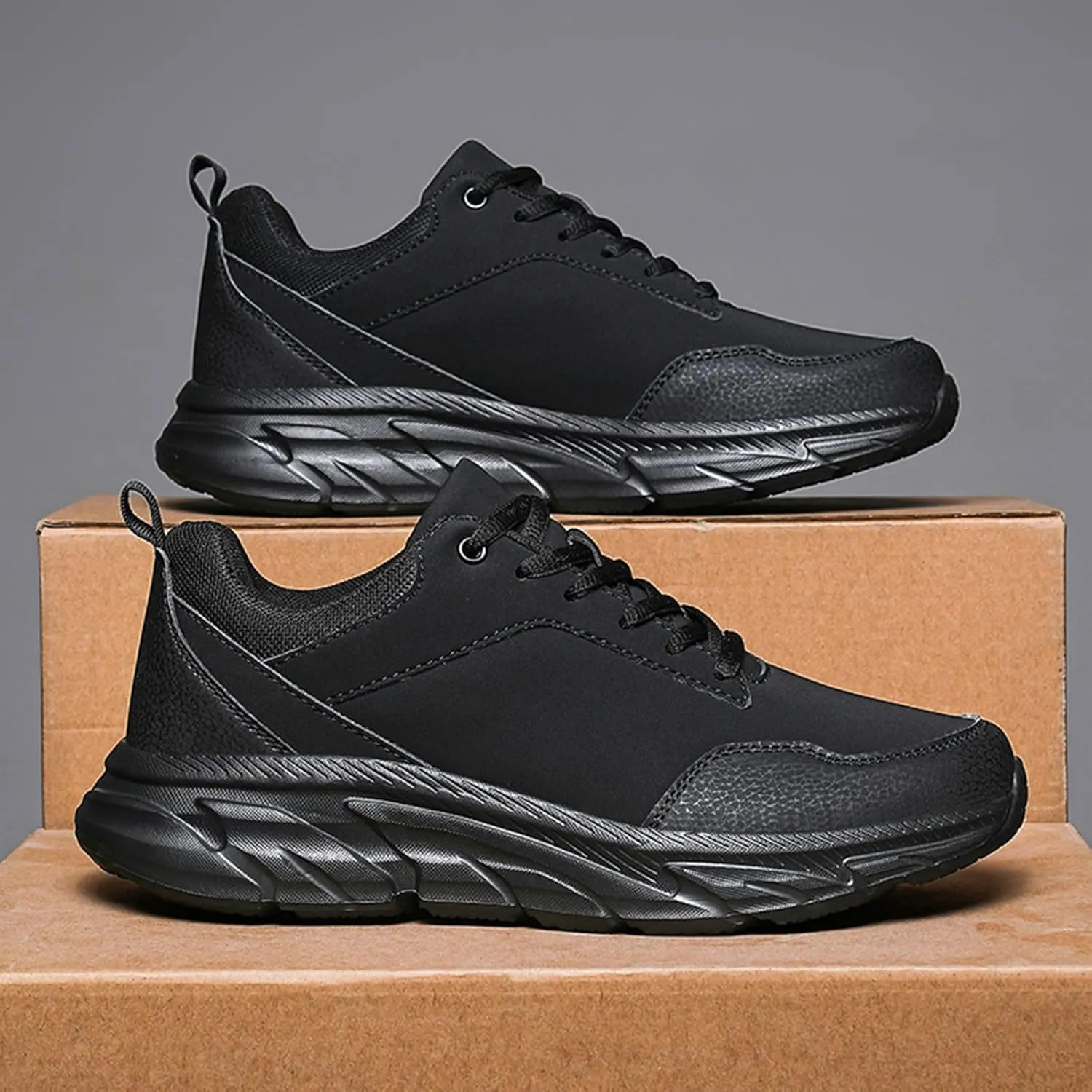 Men's Casual Sneakers Anti-Slip Wear-Resistant Platform Soft Thick Outsole Water-Proof Leather Upper Lightweight Fashionable Cushioned Lace-Up Workout Outdoor Travel Sports Shoes