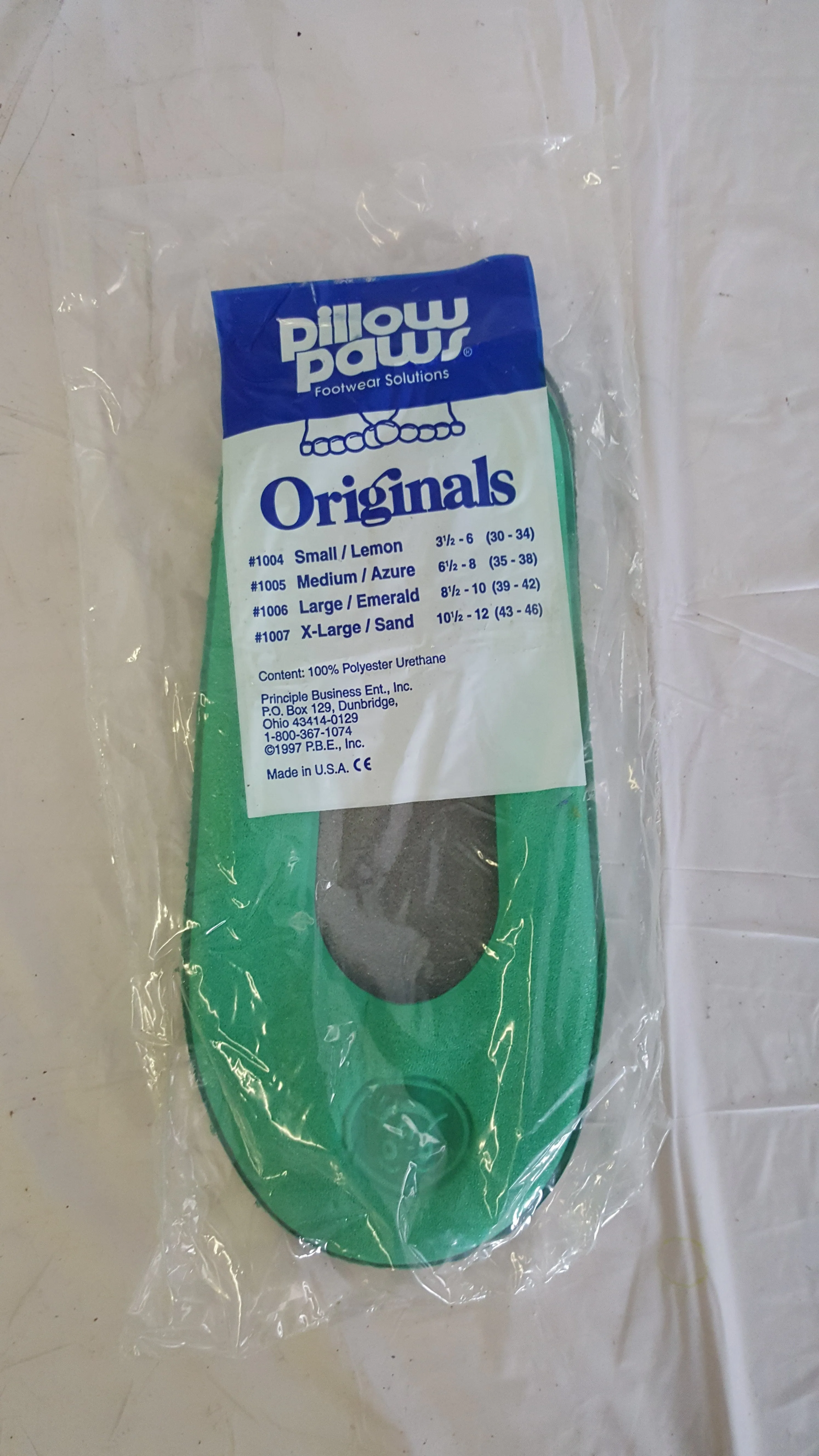 PILLOW PAWS ORIGINALS Disposable Foam Slippers Hospital Soft Foot Covers