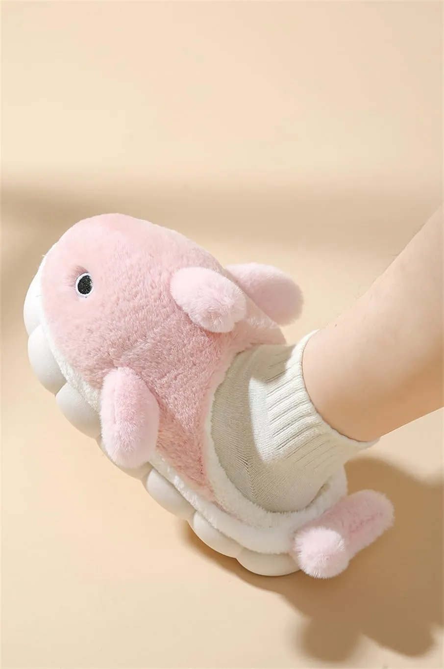 Plush Home Slippers for Men and Women, Cartoon Shark Animal Cotton Slippers, Winter Indoor Warm Soft and Comfortable Thick-soled Shoes