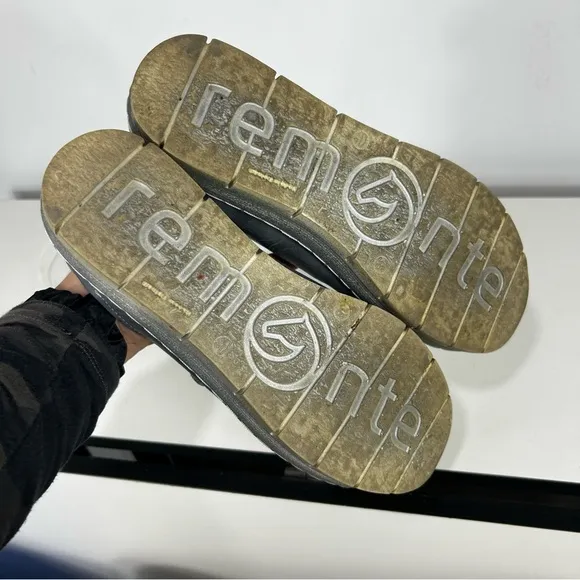 REMONTE blue leather sneaker