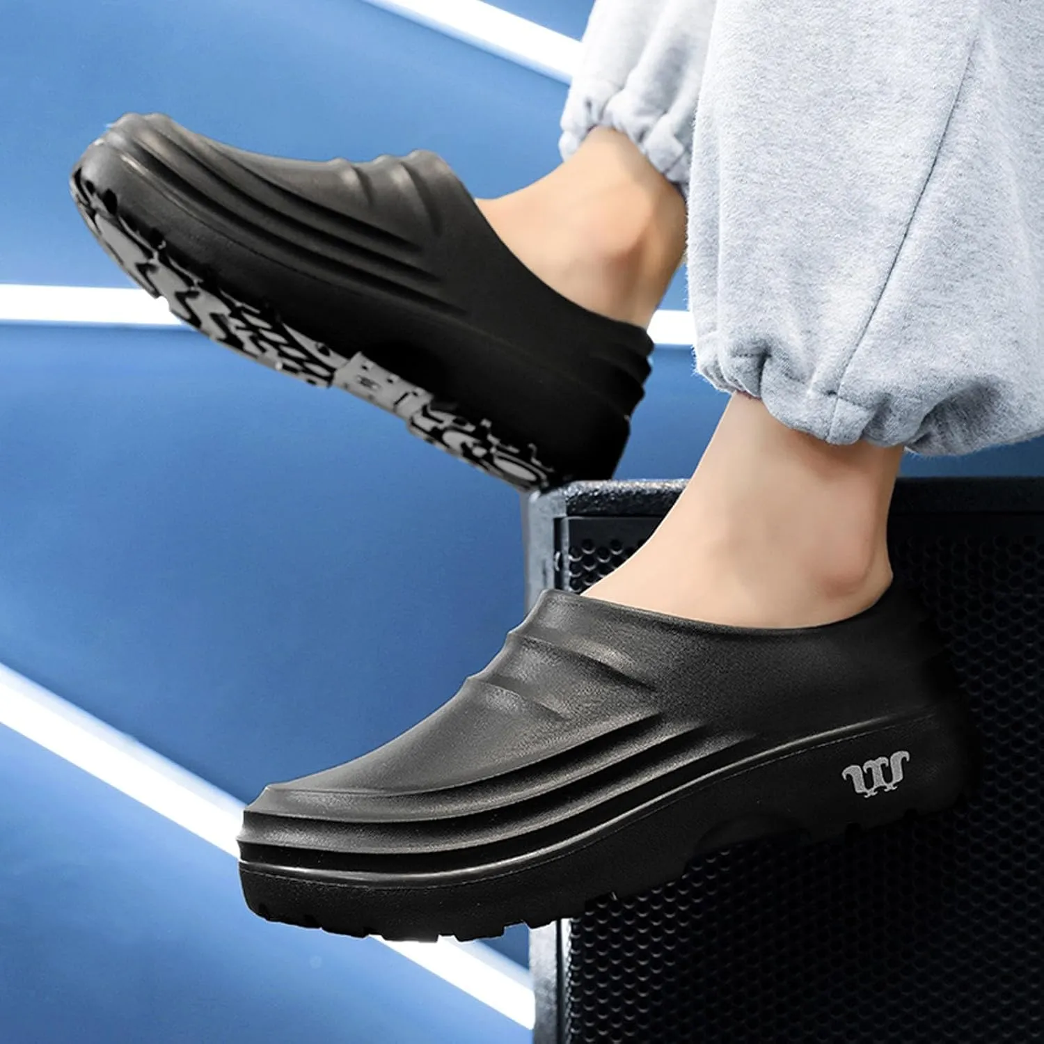 SECHRITE Men's Women's Work Shoes Kitchen Garden Chef Shoes Unisex Waterproof Oil and Slip Resistant Restaurant Nurse Clogs for Food Service Healthcare