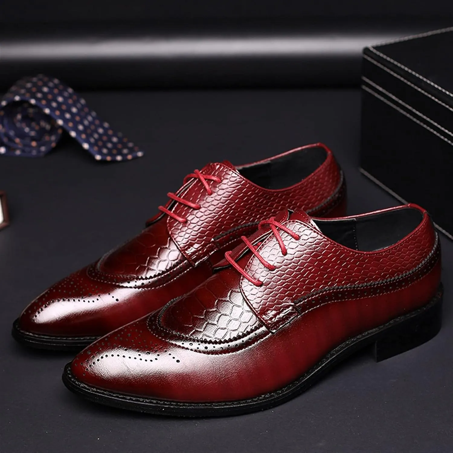 Single Season Formal Shoes Dress Oxford for Men Lace Up Brogue Embossed Crocodile Embossed PU Leather Rubber Sole Anti-Slip Slip Resistant Classic Very Popular Among Young People