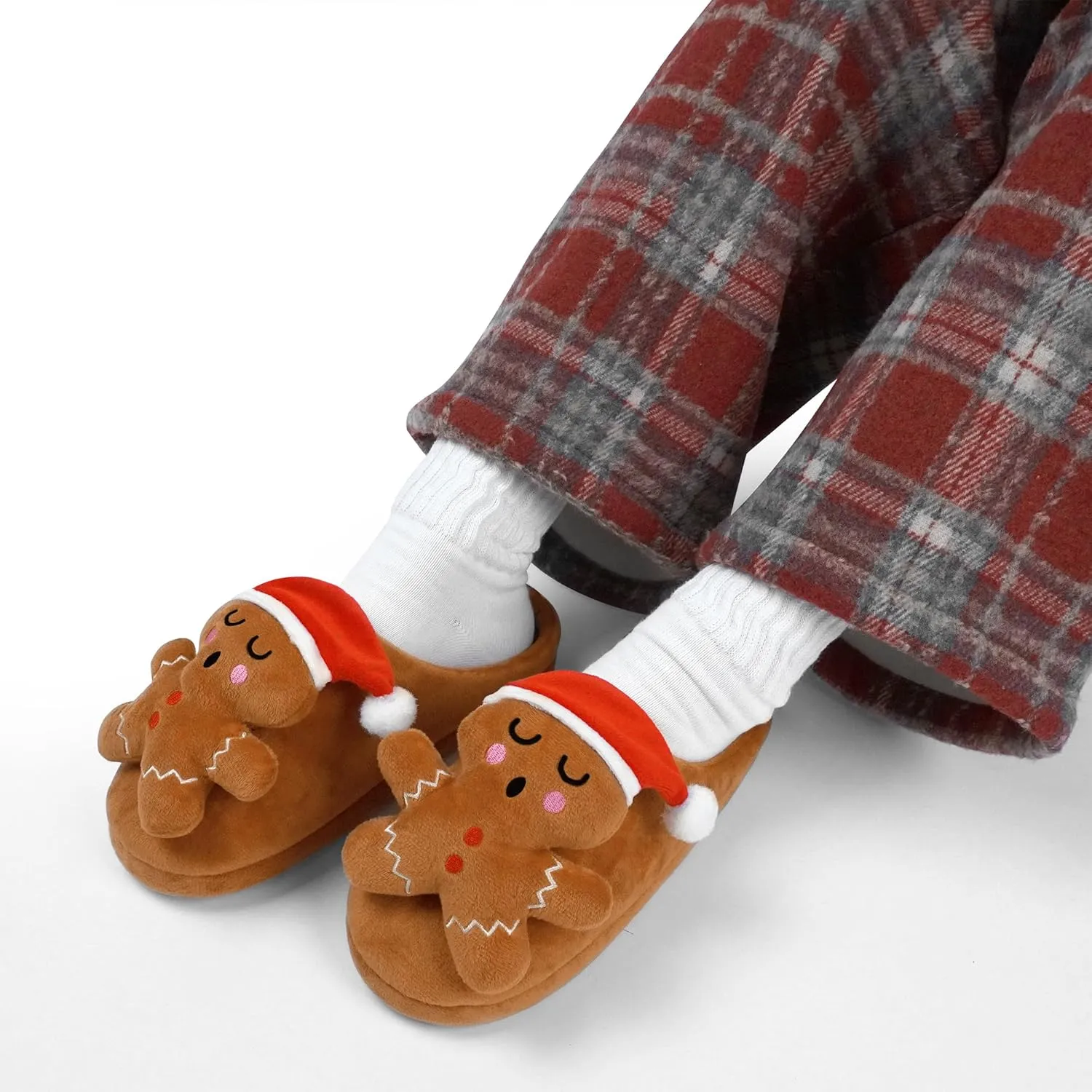SKYWHEEL Women's Reindeer Slippers - Comfortable Plush Warm Non-Slip Slippers for Christmas, Family, Holiday, Winter, House, Indoor, Outdoor, Bedroom