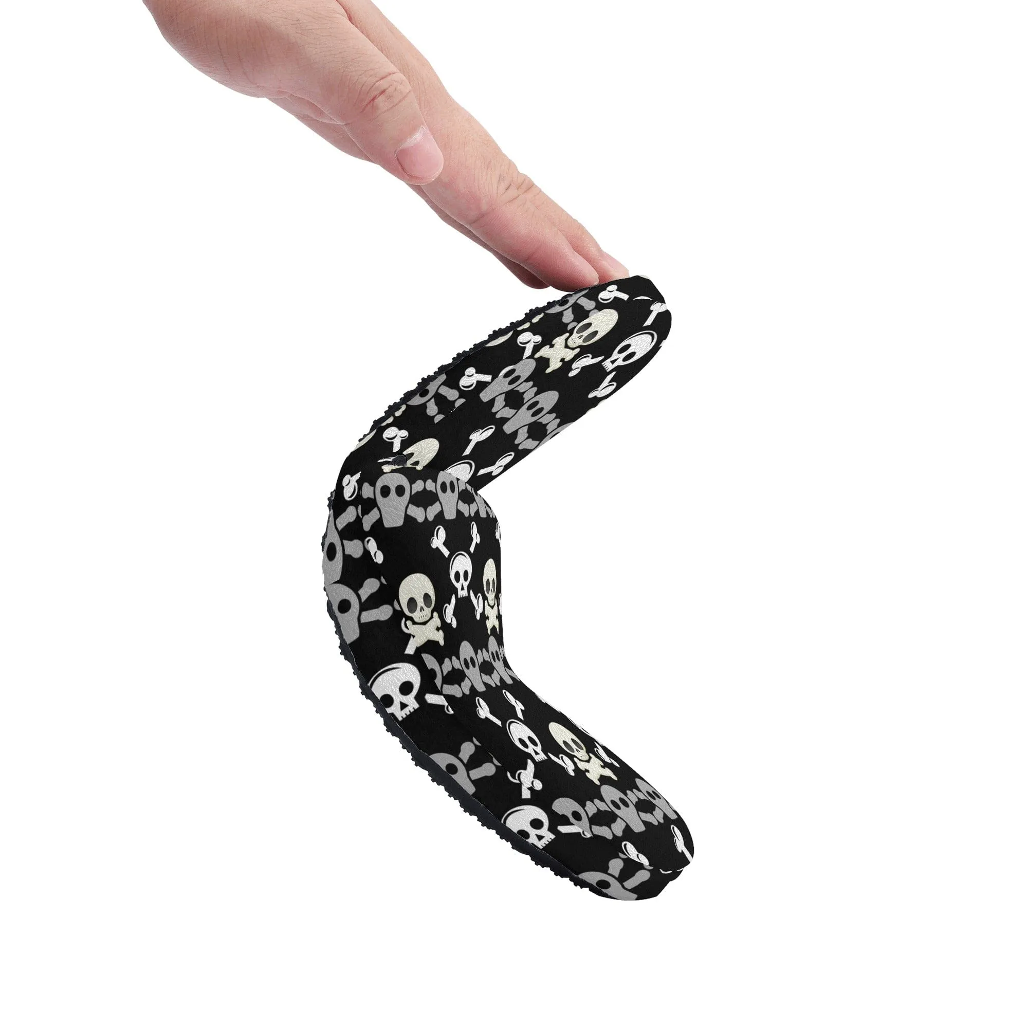 Stay Comfortable With These Men's Skulls Lightweight Soft Slippers