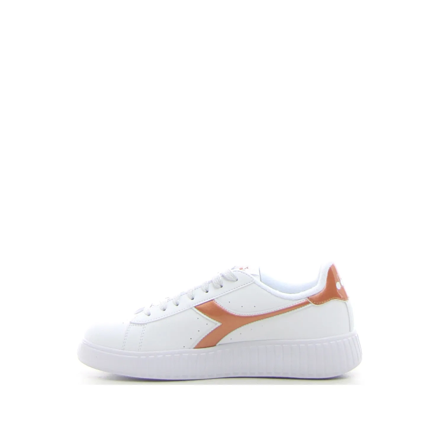 Step P sneaker