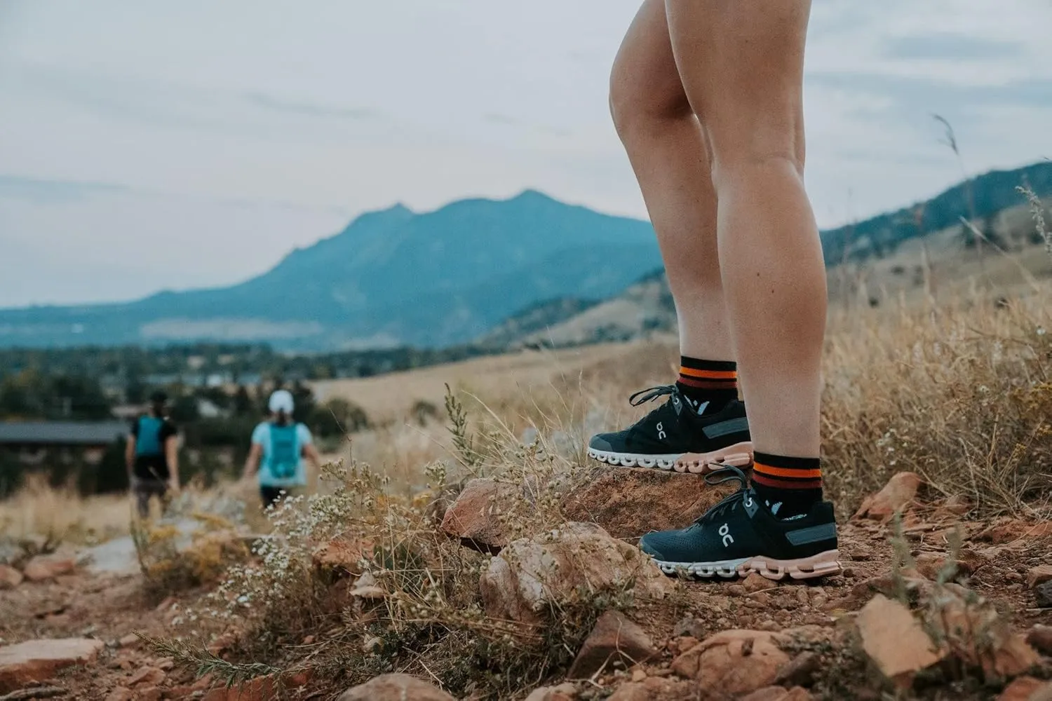 Swiftwick - FLITE XT TRAIL Quarter Crew Trail Running and Hiking Socks