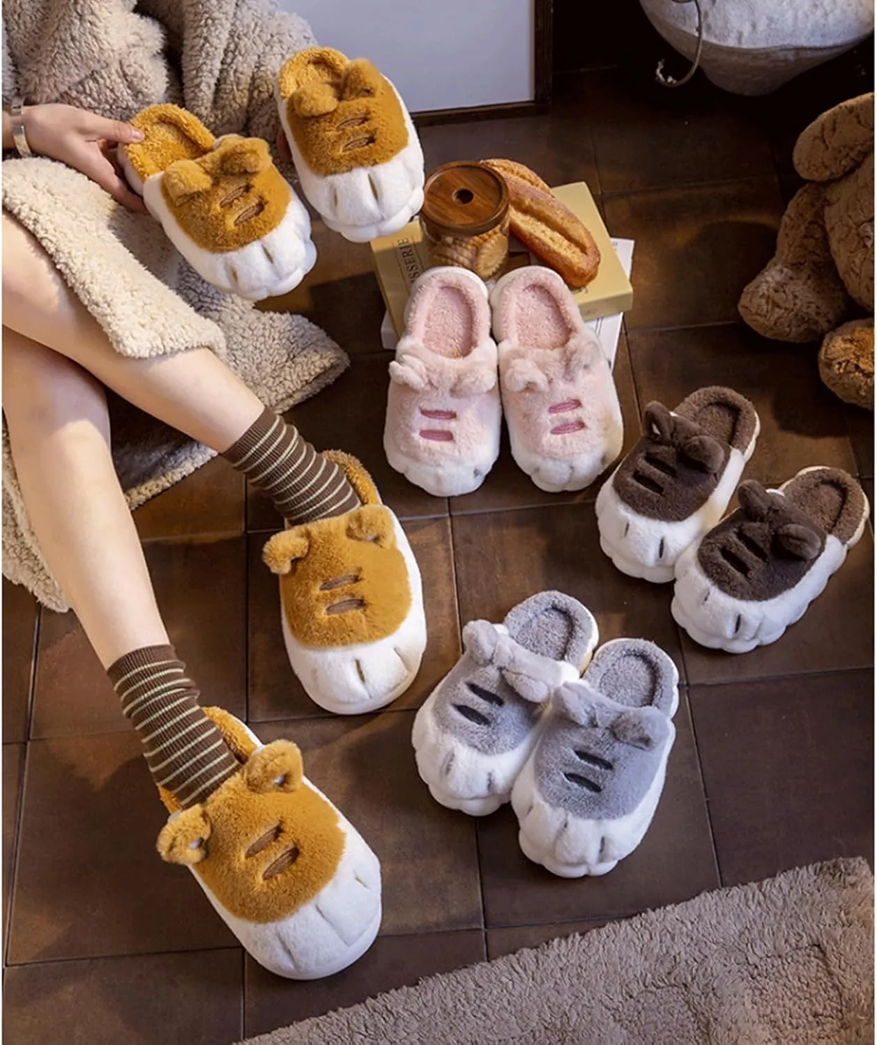 SYALEO Cute Animal Paw Slippers Kawaii Cartoon Tiger Claw Soft Plush Slippers Winter Warm Fuzzy House Shoes Indoor Home Fur Slippers for Women Men Kids
