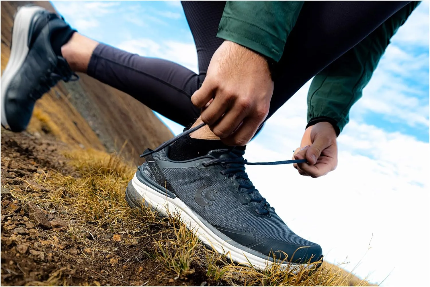 Topo Athletic Men's Traverse Comfortable Cushioned Durable 5MM Drop Hiking Running Shoes, Athletic Shoes for Hiking