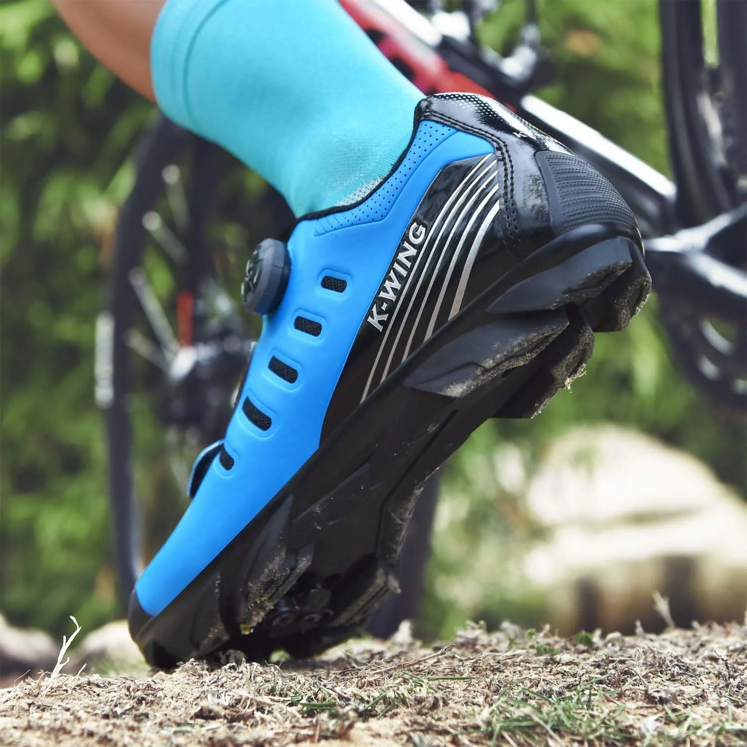Unisex Cycling Shoes Compatible with pelaton Indoor Road Bike Shoes Mountain Bike Shoes for Men and Women Delta Cleats Clip Outdoor Pedal Bicycle Shoes MTB Shoes for Men