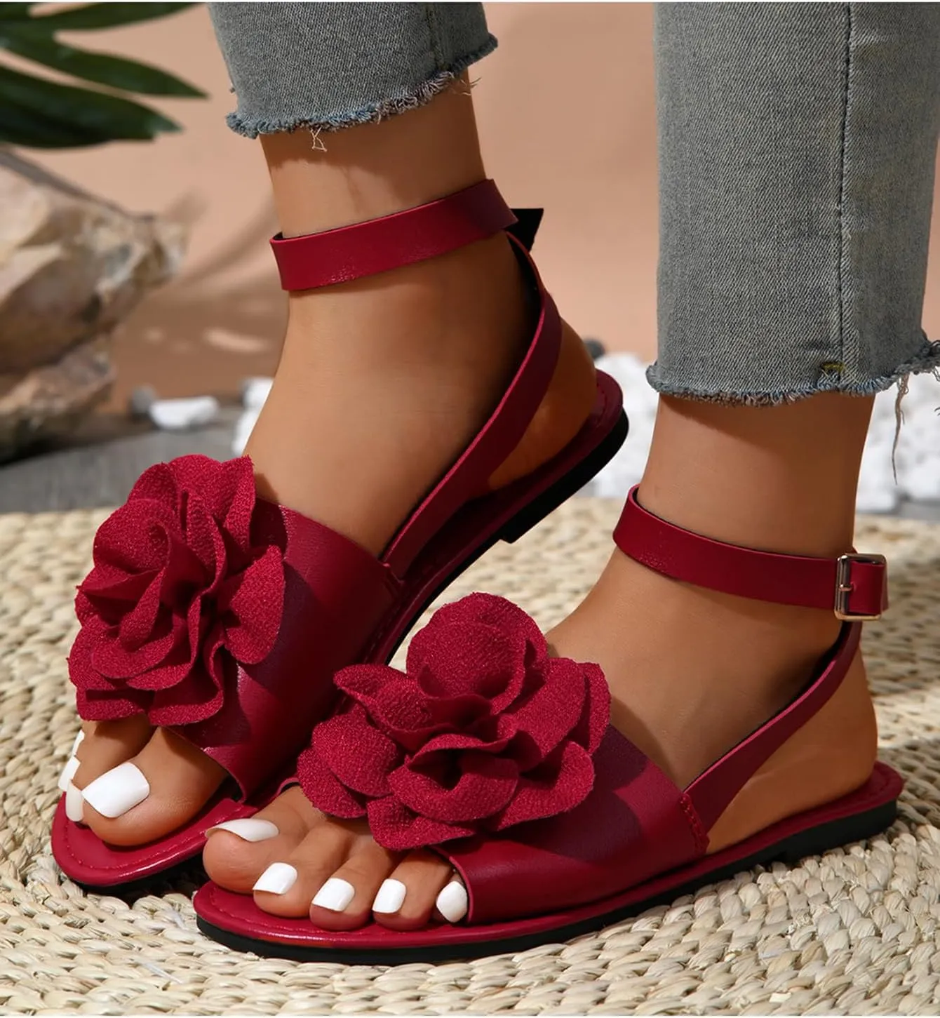 Verdusa Women's 3D Flower Sandals Open Toe Ankle Strap Vacation Flat Sandals
