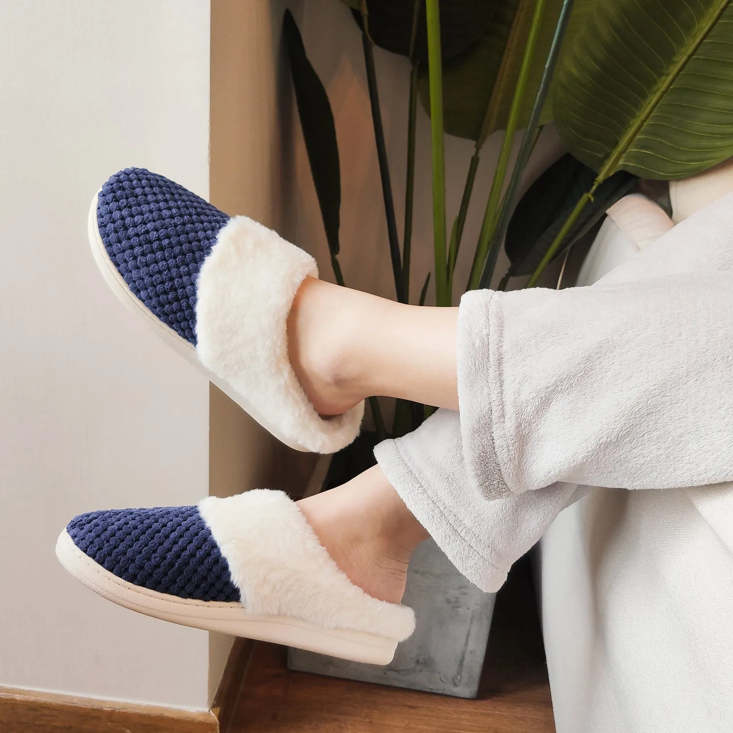 VONMAY Women's Slippers House Shoes Fleece Fuzzy Plush Lining