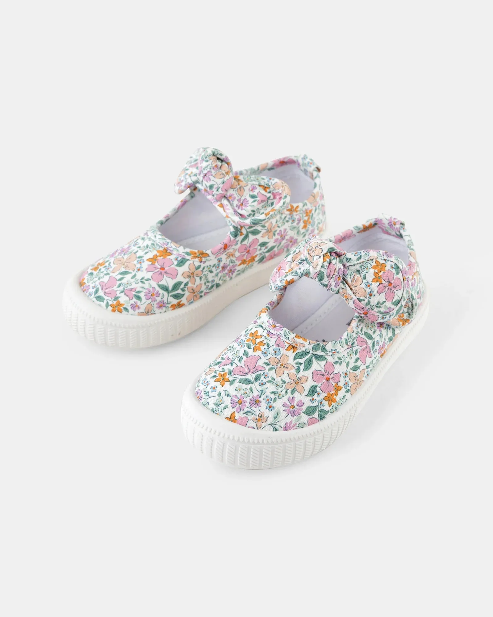 Walnut Melbourne - Millie Canvas - Ditzy Meadow