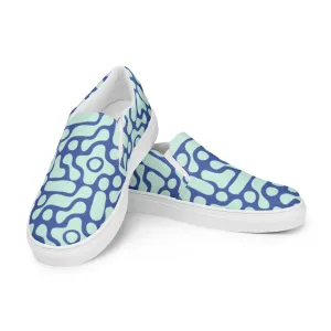 Warped slip-on shoes