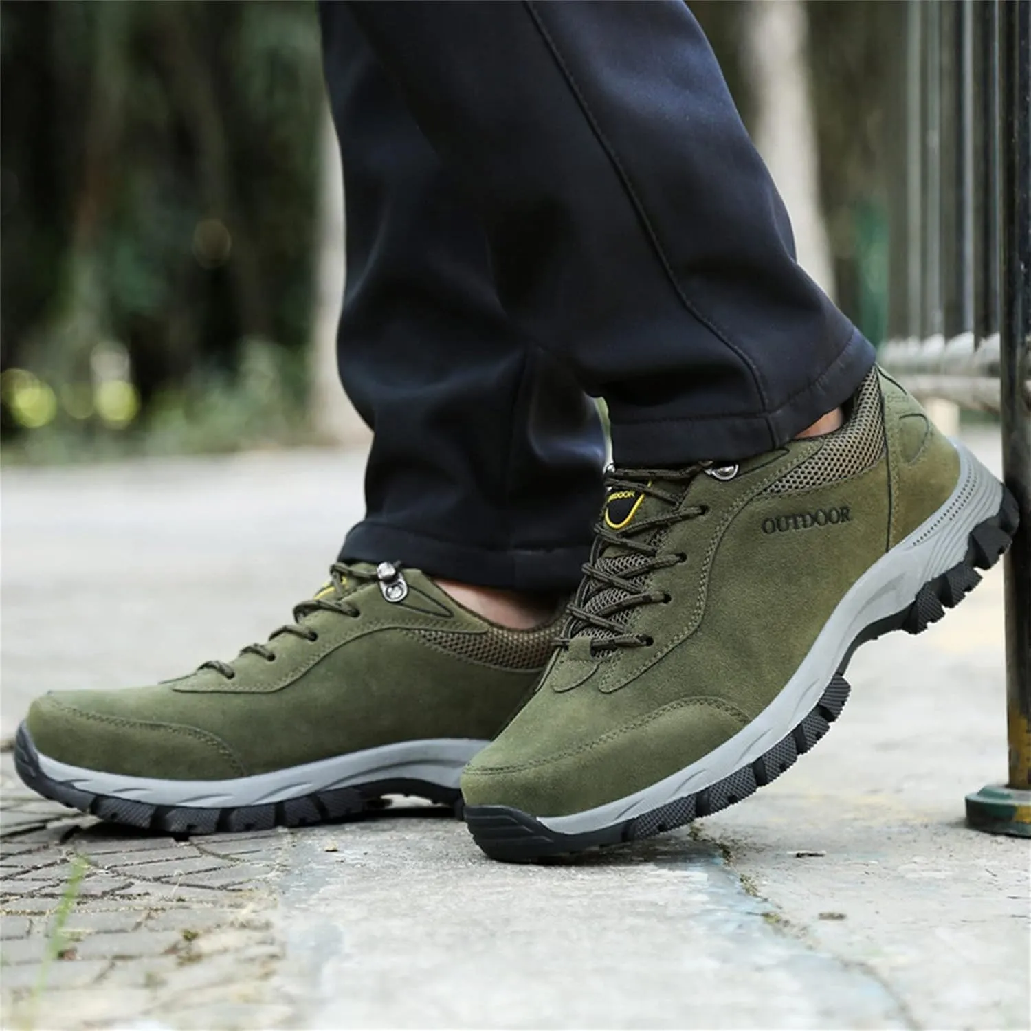 Wlaking Shoes for Men Sports Low Top Running Classic Lightweight Comfortable Street Shoes