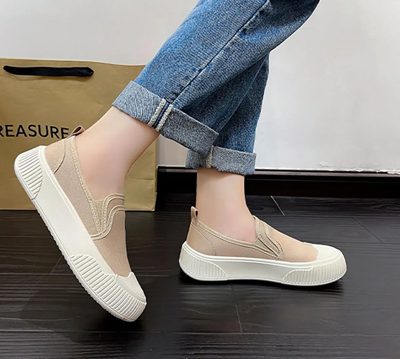 Women's Canvas Shoes Slip Shoes Cloud Slides Shoes Thick Bottom Shoes Board Shoes Walking Shoes Road Shoes Running Shoes Biscuit Shoes Flat One Stirrup Shoes Foam Household Shoes