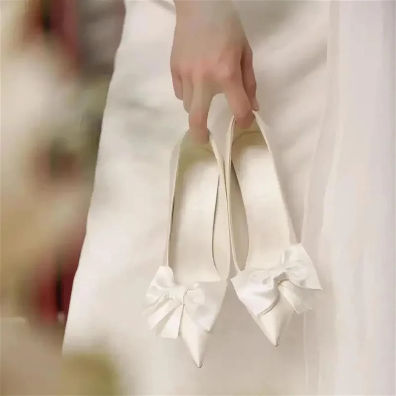 Women's Elegant Satin Bow Tie Closed Toe White Heels Comfortable Formal Dress Stiletto High Heels Pumps Wedding Shoes