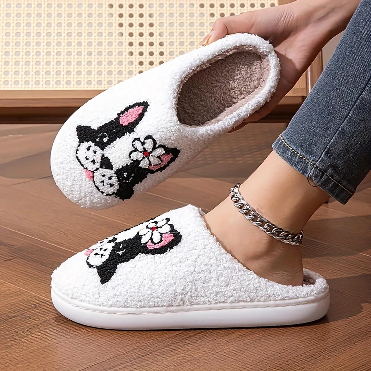 Women's Men's Cute Frog Slippers Fuzzy Memory Foam Kawaii Cartoon Animal Slippers Winter Warm Fluffy Shoes